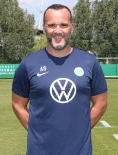 VfL Team Portraits Alexander Steinbrenner VfL Wolfsburg, 1 BL, PortraÌˆttermin 2019 2020, Wolfsburg