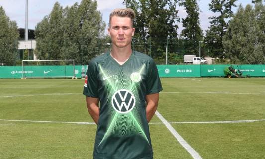 VfL Team Portraits Felix Klaus VfL Wolfsburg, 1 BL, PortraÌˆttermin 2019 2020, Wolfsburg