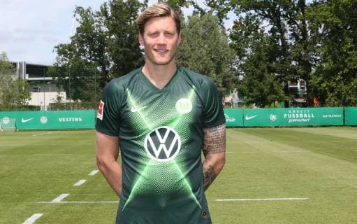 VfL Team Portraits Wout Weghorst VfL Wolfsburg, 1 BL, PortraÌˆttermin 2019 2020, Wolfsburg