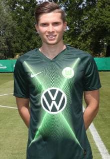 VfL Team Portraits Elvis Rexhbecaj VfL Wolfsburg, 1 BL, PortraÌˆttermin 2019 2020, Wolfsburg
