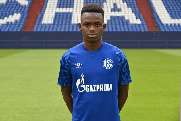 Rabbi Matondo FC Schalke 04 1 BL, portrait date 2019 2020 Team2