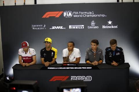 Motorsports: FIA Formula One World Championship, WM, Weltmeisterschaft 2019, Grand Prix of Great Britain, 99 Antonio Giovinazzi (ITA, Alfa Romeo Racing), 3 Daniel Ricciardo (AUS, Renault F1 Team), 44 Lewis Hamilton (GBR, Mercedes AMG Petronas Motorsport), 4 Lando Norris (GBR, McLaren F1 Team), 63 George Russell (GBR, ROKiT Williams Racing), Silverstone Great Britain