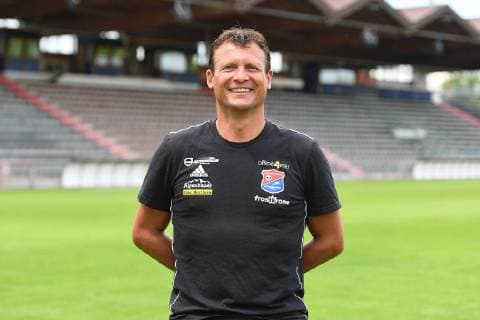 Claus Schromm Trainer SpVgg Unterhaching 3 League, portrait date 2019 2020 xslx