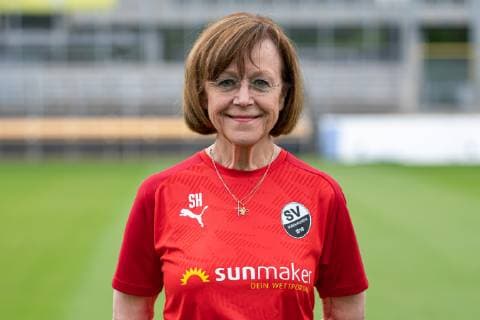 Dr Brigitte Mittelbach Team physician SV Sandhausen 2 Bundesliga, portrait date 2019 2020 xozx