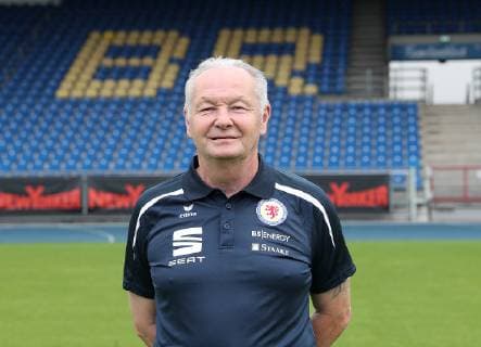 Supervisor Berthold Schliwa Eintracht Brunswick