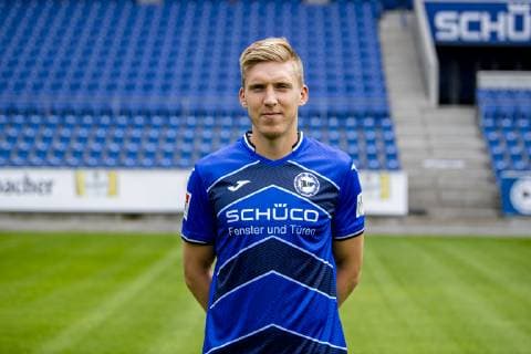 Joan Simun Edmundsson DSC Arminia Bielefeld 2 BL, portrait date 2019 2020 Copyright: xDavidxInderliedx