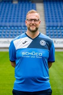 Dr Tim Niedergassel DSC Arminia Bielefeld 2 BL, portrait date 2019 2020 Copyright: xDavidxInderliedx