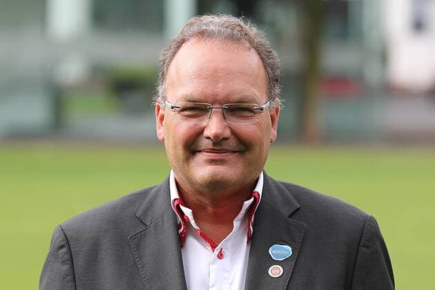11 07 2019, xjhx, Football 2 Bundesliga, SV Wehen Wiesbaden Team photo Portrait date Photo date 2019 2020 emspor, v l Nico Schaefer Managing Director SV Wehen Wiesbaden DFL DFB REGULATIONS PROHIBIT ANY USE OF PHOTOGRAPHS as IMAGE SEQUENCES and or QUASI VIDEO Wiesbaden
