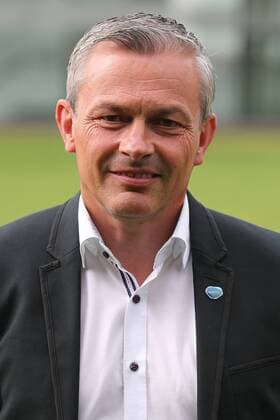 11 07 2019, xjhx, Football 2 Bundesliga, SV Wehen Wiesbaden Team photo Portrait date Photo date 2019 2020 emspor, v l Sports Director Christian Hock SV Wehen Wiesbaden DFL DFB REGULATIONS PROHIBIT ANY USE OF PHOTOGRAPHS as IMAGE SEQUENCES and or QUASI VIDEO Wiesbaden