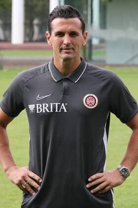 11 07 2019, xjhx, Football 2 Bundesliga, SV Wehen Wiesbaden Team photo Portrait date Photo date 2019 2020 emspor, v l Marjan Petkovic Goalkeeper Coach DFL DFB REGULATIONS PROHIBIT ANY USE OF PHOTOGRAPHS as IMAGE SEQUENCES and or QUASI VIDEO Wiesbaden