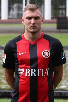 11 07 2019, xjhx, Football 2 Bundesliga, SV Wehen Wiesbaden Team photo Portrait date Photo date 2019 2020 emspor, v l Maximilian Dittgen DFL DFL REGULATIONS PROHIBIT ANY USE OF PHOTOGRAPHS as IMAGE SEQUENCES and or QUASI VIDEO Wiesbaden