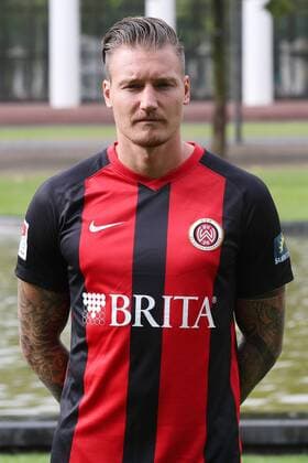 11 07 2019, xjhx, Football 2 Bundesliga, SV Wehen Wiesbaden Team photo Portrait date Photo date 2019 2020 emspor, v l Manuel Schaeffler DFL DFB REGULATIONS PROHIBIT ANY USE OF PHOTOGRAPHS as IMAGE SEQUENCES and or QUASI VIDEO Wiesbaden