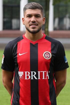 11 07 2019, xjhx, Football 2 Bundesliga, SV Wehen Wiesbaden Team photo Portrait date Photo date 2019 2020 emspor, v l Goekhan Guel DFL DFL DFB REGULATIONS PROHIBIT ANY USE OF PHOTOGRAPHS as IMAGE SEQUENCES and or QUASI VIDEO Wiesbaden