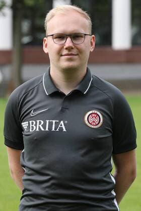 11 07 2019, xjhx, Football 2 Bundesliga, SV Wehen Wiesbaden Team photo Portrait date Photo date 2019 2020 emspor, v l Philipp Gruendler Scouting Analysis , DFL DFB REGULATIONS PROHIBIT ANY USE OF PHOTOGRAPHS as IMAGE SEQUENCES and or QUASI VIDEO Wiesbaden