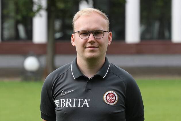 11 07 2019, xjhx, Football 2 Bundesliga, SV Wehen Wiesbaden Team photo Portrait date Photo date 2019 2020 emspor, v l Philipp Gruendler Scouting Analysis , DFL DFB REGULATIONS PROHIBIT ANY USE OF PHOTOGRAPHS as IMAGE SEQUENCES and or QUASI VIDEO Wiesbaden
