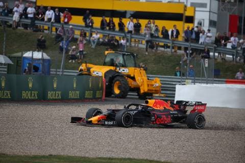 Photo4 LaPresse 14 07 2019 Silverstone, England Grand Prix Formula One England 2019 In the pic: race, Max Verstappen (NED) Red Bull Racing RB15 in the gravel after the crash with Sebastian Vettel (GER) Scuderia Ferrari SF90  Copyright: xPhoto4 LaPressex