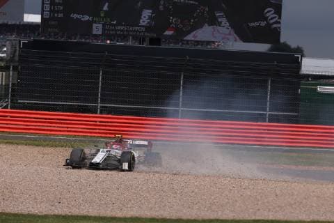 Photo4 LaPresse 14 07 2019 Silverstone, England Grand Prix Formula One England 2019 In the pic: race, Antonio Giovinazzi (ITA) Alfa Romeo Racing C38 spins and goes in the gravel  Copyright: xPhoto4 LaPressex