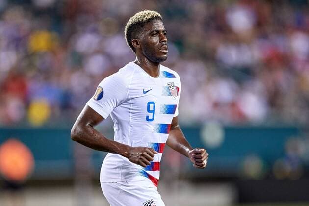 PHILADELPHIA, PA - JUNE 30: United States forward Gyasi Zardes (9) in game action during the CONCACAF Gold Cup Quarterfinal match between Curacao and The United States on June 30, 2019 at Lincoln Financial Field in Philadelphia, PA. (Photo by Robin Alam Icon Sportswire) SOCCER: JUN 30 CONCACAF Gold Cup Quarterfinals - Curacao v United States Icon164063019144