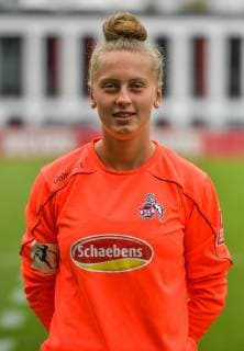 16 07 2019, xjpx, football 1 Bundesliga, 1 FC Koeln Womens photo shoot 2019 20 emspor, v l Pauline Nelles Koeln DFL DFB REGULATIONS PROHIBIT ANY USE OF PHOTOGRAPHS as IMAGE SEQUENCES and or QUASI VIDEO Koeln