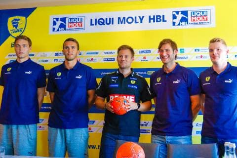 Rhein Neckar Loewen The new members of the Rhein Neckar Löwen, presented at the press conference on 16 07 2019 at Le Corange near Engelhorn in Mannheim From left to right Niclas Kirkelokke, Romain Lagarde, coach Kristjan Andresson, Uwe Gensheimer and Tim Ganz Mannheim 16 07 19 Handball jersey presentation, Mannheim Baden Wuerttemberg Germany