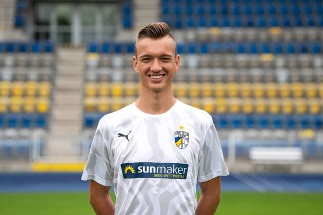 FC Carl Zeiss Jena Season 2019 2020 Team photo photo 16 7 19 Max Gottwald Jena Portrait transverse Ernst Abbe Sportfeld