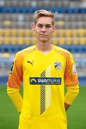 FC Carl Zeiss Jena Season 2019 2020 Team photo photo 16 7 19 Lukas Sedlak Jena Goalkeeper , Portrait upright Ernst Abbe Sportfeld