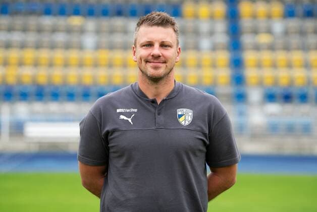 FC Carl Zeiss Jena Season 2019 2020 Team photo 16 7 19 Coach Lukas Kwasniok Jena , portrait transverse Ernst Abbe Sportfeld