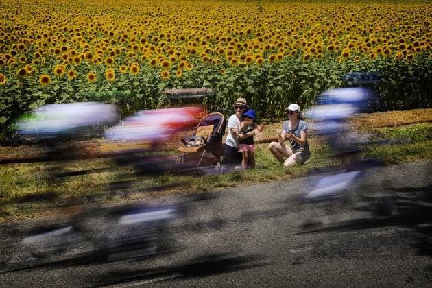 Illustration picture shows the pack of riders in action during the eleventh stage of the 106th edition of the Tour de France cycling race, 167 km from Albi to Toulouse, Wednesday 17 July 2019 in France. This year s Tour de France starts in Brussels and takes place from July 6th to July 28th. YORICKxJANSENS  x05627702x