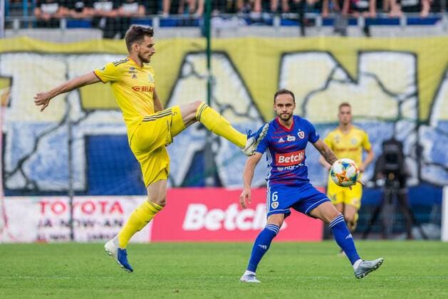 GLIWICE 17.07.2019 DRUGI MECZ I RUNDA ELIMINACYJNA LIGA MISTRZOW SEZON 2019 20: PIAST GLIWICE - BATE BORYSOW - UEFA CHAMPIONS LEAGUE FIRST QUALIFYING ROUND SECOND MATCH: PIAST GLIWICE - BATE BORISOV SLOBODAN SIMOVIC TOM HATELEY FOT. MICHAL CHWIEDUK FOKUSMEDIA.COM.PL NEWSPIX.PL --- Newspix.pl  190717CHW008