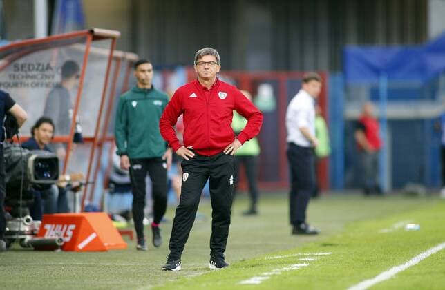 GLIWICE 17.07.2019 1 RUNDA ELIMINACJI LIGA MISTRZOW PILKA NOZNA PIAST GLIWICE (niebieskie) - BATE BORYSOW (zolte) SEZON 2019 2020 NZ Waldemar Fornalik trener Piasta . FOT TOMASZ WANTULA NEWSPIX.PL GLIWICE 17.05.2019 FOOTBALL MEN S UEFA CHAMPIONS LEAGUE 1ST ROUND QUALIFICATION PIAST GLIWICE - BATE BORYSOW SEASON 2019 2020 TOMASZ WANTULA NEWSPIX.PL --- Newspix.pl  190717WAN028