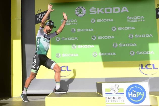 TOULOUSE, FRANCE - JULY 18 : SAGAN Peter (SVK) of BORA - HANSGROHE pictured with the green jersey during the podium ceremony after stage 11 of the 106th edition of the 2019 Tour de France cycling race, a stage of 167 kms with start in Albi and finish in Toulouse on July 18, 2019 in Toulouse, France, 18 07 2019 CYCLISME : Tour de France 2019 - Etape 12 - 18 07 2019 PHOTONEWS PANORAMIC 