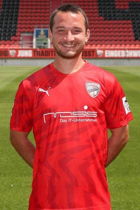 Peter Kurzweg 16 FC Ingolstadt 04 3 League Portrait date 2019 2020 FC Ingolstadt 04 3 League Portrait date 2019 2020