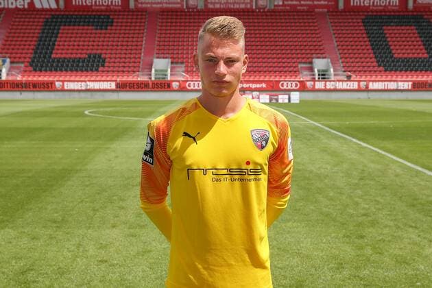 Lukas Schellenberg Goalkeeper 39 FC Ingolstadt 04 3 League Portrait Date 2019 2020 FC Ingolstadt 04 3 League Portrait Date 2019 2020