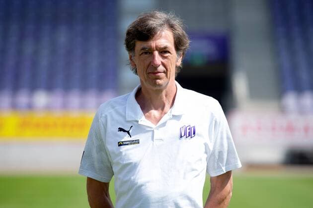Günter Schröder Physiotherapist VfL Osnabrück 2 BL, portrait date 2019 2020 Osnabrück Lower Saxony Germany Stadium at the Bremen Bridge