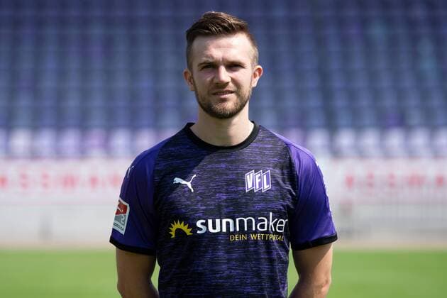 Konstantin Engel VfL Osnabrück 2 BL, portrait date 2019 2020 Osnabrück Lower Saxony Germany Stadium at the Bremen Bridge