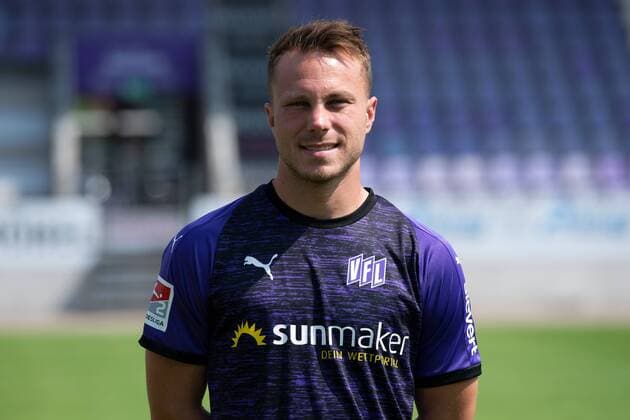 Nico Granatowski VfL Osnabrück 2 BL, portrait date 2019 2020 Osnabrück Lower Saxony Germany Stadium at the Bremen Bridge