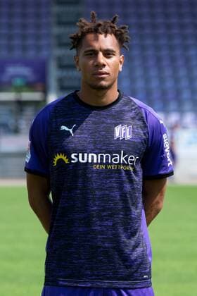 Etienne Amenyido VfL Osnabrück 2 BL, portrait date 2019 2020 Osnabrück Lower Saxony Germany Stadium at the Bremen Bridge