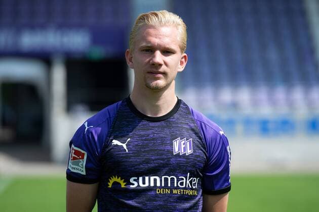 Bryan Henning VfL Osnabrück 2 BL, portrait date 2019 2020 Osnabrück Lower Saxony Germany Stadium at the Bremen Bridge