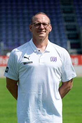 Björn Ernst Osteopath VfL Osnabrück 2 BL, portrait date 2019 2020 Osnabrück Lower Saxony Germany Stadium at the Bremen Bridge