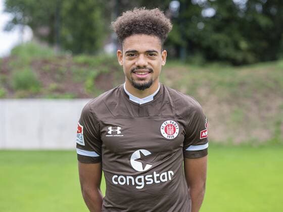 Luis Coordes St Pauli 15 07 19, Hamburg, team photo date with the FC St Pauli, Â