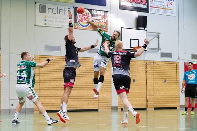 Tim Kneule Frisch Auf Goeppingen 04 , FRISCH AUF Goeppingen vs. HC Erlangen, 54 Esslinger Marketplace Tournament, Handball, 1 Bundesliga, DKB, Men, 19 07 2019, FRISCH AUF Goeppingen vs. HC Erlangen, 54 Esslinger Marketplace Tournament, Handball, 1 Bundesliga, DKB, Men, 19 07 2019 Altbach Copyright: xEIBNER WolfgangxFrankx EP_WFK