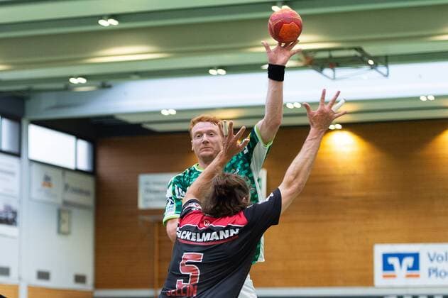Nicolai Theilinger Frisch Auf Goeppingen 03 , Johannes Sellin HC Erlangen 05 , FRISCH AUF Goeppingen vs. HC Erlangen, 54 Esslinger Marktplatzturnier, Handball, 1 Bundesliga, DKB, Herren, 19 07 2019, FRISCH AUF Goeppingen vs. HC Erlangen, 54 Esslinger Marktplatzturnier, Handball, 1 Bundesliga, DKB, Herren, 19 07 2019 Altbach Copyright: xEIBNER WolfgangxFrankx EP_WFK