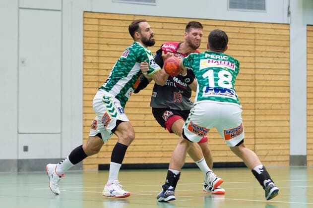 Tim Kneule Frisch Auf Goeppingen 04 , Sime Ivic HC Erlangen 19 , Josip Peric Frisch Auf Goeppinen 18 , FRISCH AUF Goeppingen vs. HC Erlangen, 54 Esslinger Marketplace Tournament, Handball, 1 Bundesliga, DKB, Men, 19 07 2019, FRISCH AUF Goeppingen vs. HC Erlangen, 54 Esslinger Marketplace Tournament, Handball, 1 Bundesliga, DKB, Men, 19 07 2019 Altbach Copyright: xEIBNER WolfgangxFrankx EP_WFK