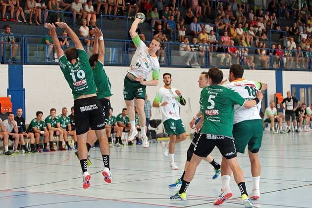 20 07 2019, xovx, Handball HBL Bundesliga, HSG Wetzlar Training Camp 2019 emspor, Test match HSG Wetzlar Wcker Thun Switzerland v l Stefan Huwyler Wacker Thun , Nicolas Suter Wacker Thun , Lenny Rubin HSG Wetzlar , Phillip Holm Wacker Thun , Nicolas Raemy Wacker Thun , Nils Torbruegge HSG Wetzlar , act DFL DFB REGULATIONS PROHIBIT ANY USE OF PHOTOGRAPHS as IMAGE SEQUENCES and or QUASI VIDEO Thun