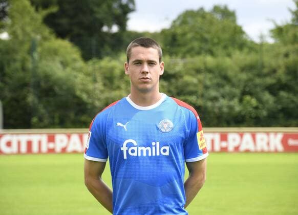 Philipp Sander Holstein Kiel 2 BL, portrait date 2019 2020, football, men, 19 07 19 Kiel NLZ Projendorf Kiel Germany