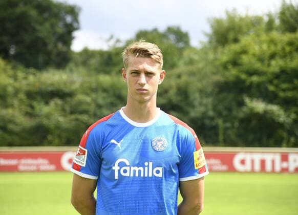 Lion Lauberbach Holstein Kiel 2 BL, portrait date 2019 2020, football, men, 19 07 19 Kiel NLZ Projendorf Kiel Germany