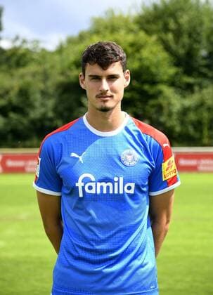 Janni Serra Holstein Kiel 2 BL, portrait date 2019 2020, football, men, 19 07 19 Kiel NLZ Projendorf Kiel Germany
