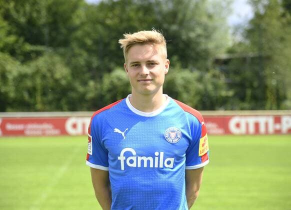 Finn Porath Holstein Kiel 2 BL, portrait date 2019 2020, football, men, 19 07 19 Kiel NLZ Projendorf Kiel Germany