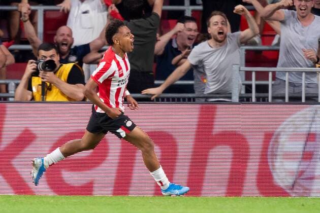 Eindhoven, Netherlands, 24 07 2019, UEFA Champions League, Second qualifying round, PSV Eindhoven FC Basel , Goal to 3 2, Scorer Donyell Malen PSV cheers Defodi 01061003794 Defodi-061