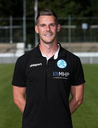 BAU 23 July 2019 Stuttgart Degerloch Football SV Stuttgarter Kickers Photo shoot, Co Coach Yannick Dreyer
